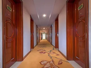 Vienna International Hotel Foshan Lecong Center - Image 3