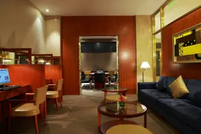 San Want Hotel Shanghai - Image 4
