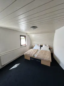 Corner Haus Large Room - Image 4