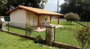 Casa individual barrio las escuelas - Image 5