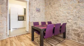 Marinus Apartments - Image 3