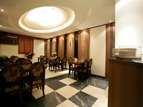 Hotel No.1 - Image 3