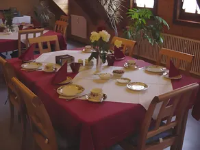 Hotel im Hochzeitshaus - Image 4