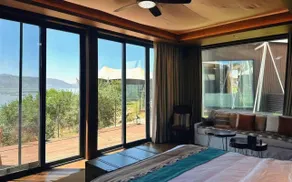 Yuexin Jinghu Luxury Homestay - Image 3