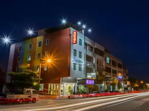 Skyview Hotel - Image 5