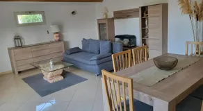 Maison jumelée clôturée - Image 3