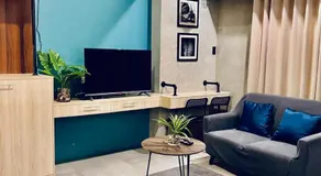 Cozy Spacious Pet Friendly Unit with Netflix Pool Gym - Image 3