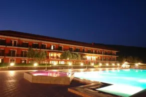 Europa Beach Hotel - Image 2