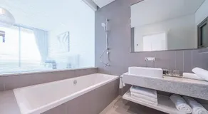 Luxury 2BR and Maid with Sea views in Seaside Hills - Image 2