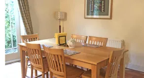 Courtyard Holiday Cottage No 8 by Trident Holiday Homes - Image 4