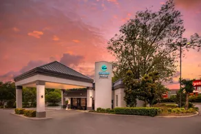 Clarion Pointe Morrow - Atlanta South - Image 2