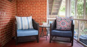 Charming 3BR Apartment in the Heart of Richmond - Image 4
