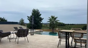 Villa piscine à débordement - Image 3