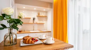 Pinot Noir Apartments & Wine Bar - Image 5