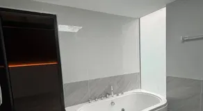 Noree Jacuzzi House - Image 2
