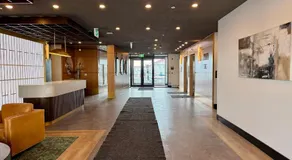 Green Luxe Garden 2BR 1Bath and Free Parking - Image 3