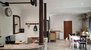 Gites du Longevent Appartement du Moulin Pérouges - Image 3
