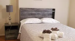 RELAXING 3 BR WITH FREE PARKING AT THE SEQUOIA - Image 2