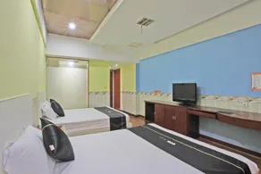 OYO Yijia Sunshine Hotel - Image 5