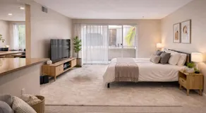 Serene 1BR & 2BR MDR Escape Minutes to Venice Beach with Spa & Gym - Image 2
