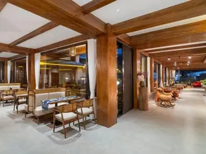 Jiu Jiu Man Shan Meng Hotel of Li Jiang Yunnan - Image 4