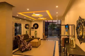 Iris Hotel - Image 2