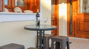 Antonia House - Image 5