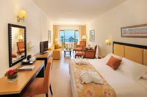 Elias Beach Hotel - Image 2