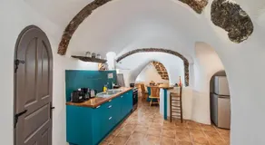 Old Vourvoulos Houses - Image 3
