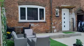 The Bee's Nest Guest House Manchester - Image 5