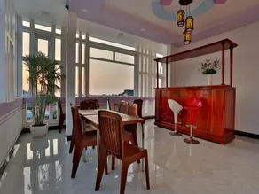 Halona Hotel - Image 2