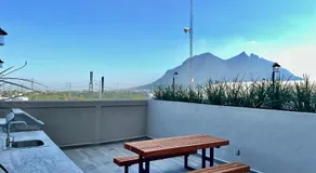 Industrial stylish 3-br. apartment & city views in front of Parque Fundidora & Arena Mty - Image 5