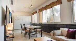 Spacious 1 bedroom Apartment with Breathtaking Pool and Beach Views - Image 5
