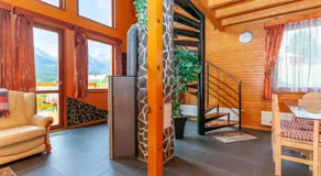 Spring Chalet - Image 2