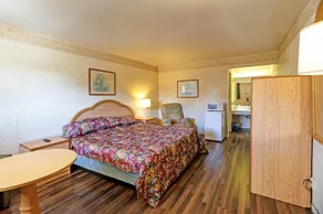 Hotel O Relax Inn Lewisburg near I-64 - Image 5