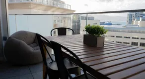 VV - Skyline Studio Pool & Gym in City Centre - Image 3