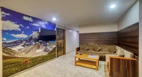 Stay On The Way Transit Hotel - Image 2