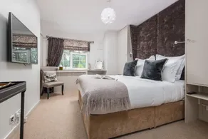 The Fox at Hurley - Delightful Property! - Image 3