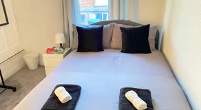 Kisobi Home Bedroom 1 - Image 3
