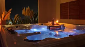 Made of Blue luxury suites collection - Image 5