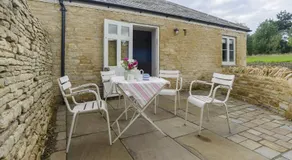 Pea Cottage - Image 2