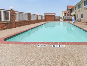Super 8 by Wyndham Burleson Fort Worth Area - Image 5