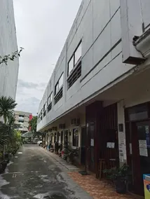 RedDoorz near Colgante Bridge Naga City - Image 2
