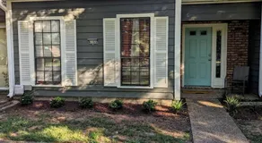 3 Bed Townhouse with King Bed Mins from Downtown - Image 5
