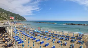 2 Bedroom Pet Friendly Apartment In Moneglia - Image 3