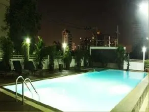 Omni Suites Aparts-Hotel - Image 4