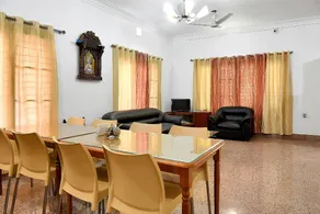 OYO Gokul Heritage Near Ragigudda Sri Prasanna Anjaneyaswamy Temple - Image 2