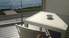 A Lago - Image 3
