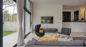 House K2 - Image 2