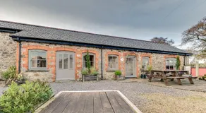 The Loft at Duffryn Mawr Self Catering Cottages - Image 4